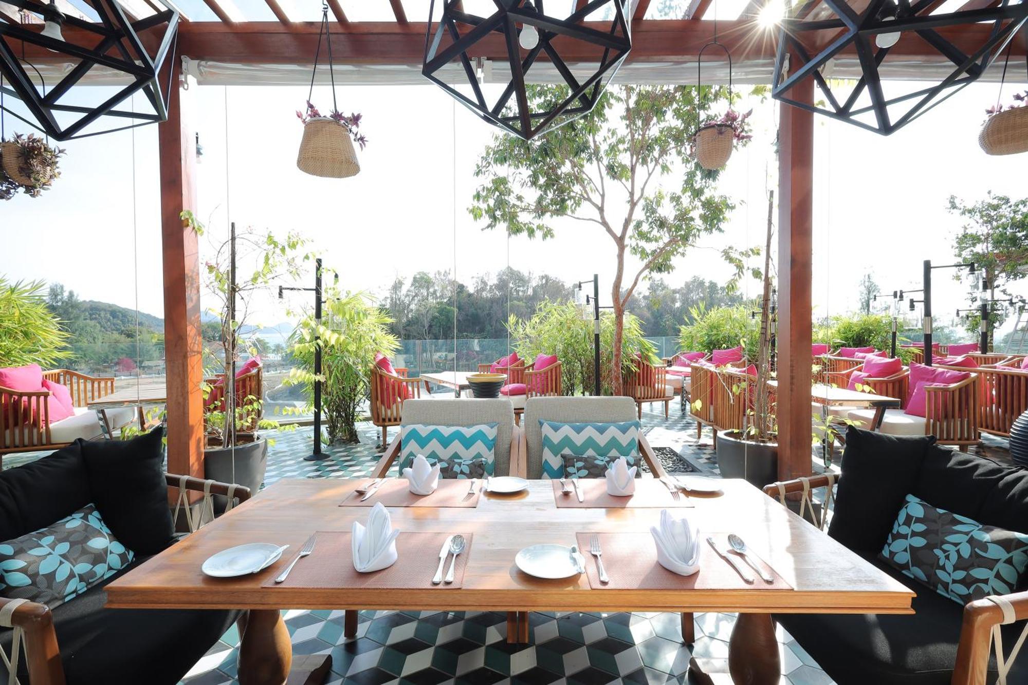 The Riyaz Lavanya Langkawi Pantai Cenang  Exterior photo The Deck